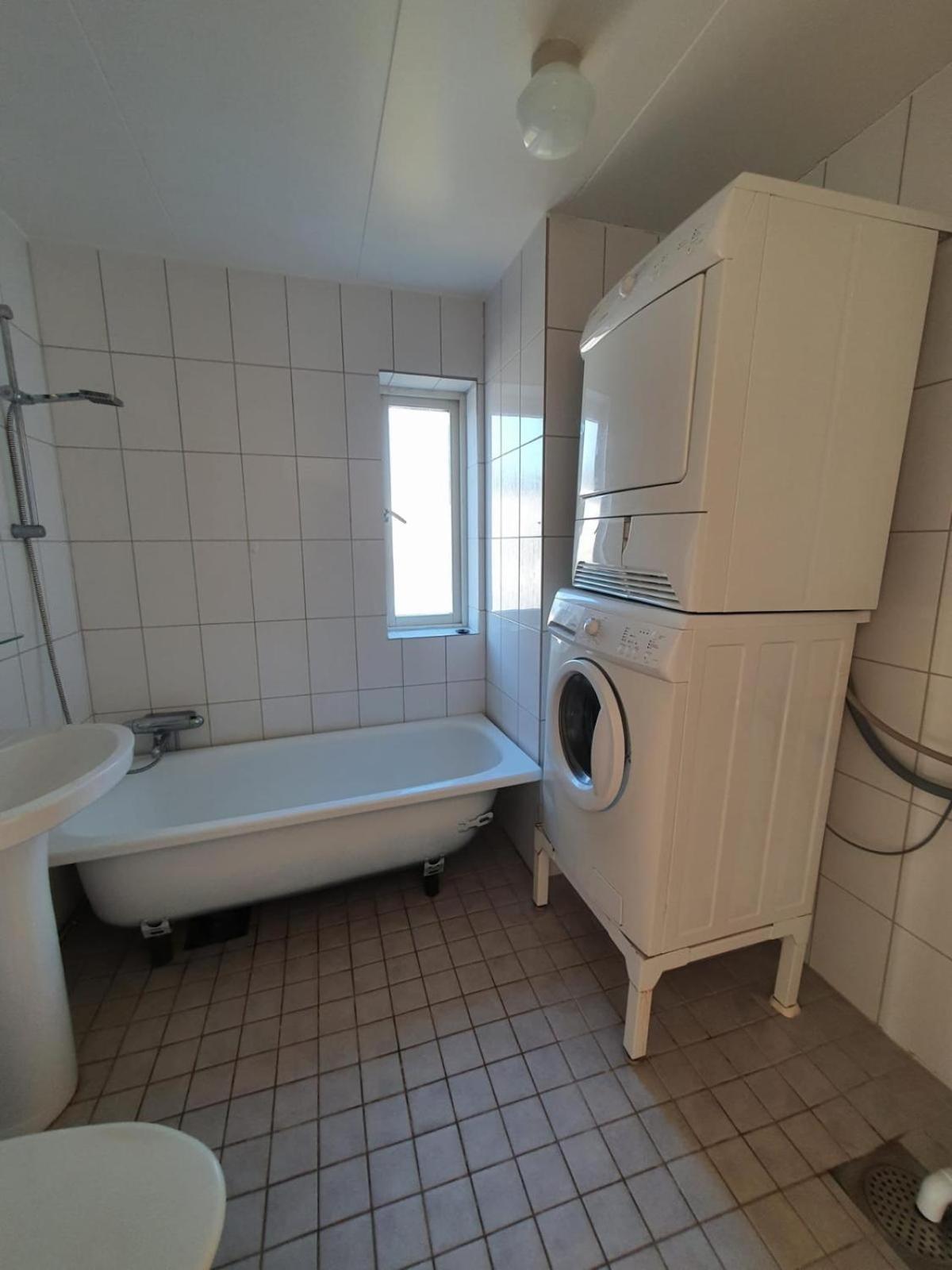 3 Laegenheter Med Totalt 5 Sovrum Och 8 Baeddar Ruda Exteriör bild