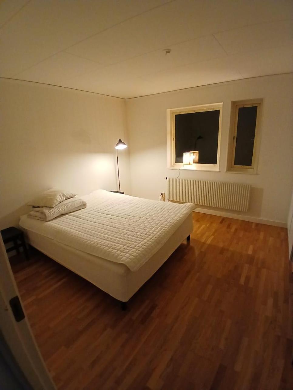 3 Laegenheter Med Totalt 5 Sovrum Och 8 Baeddar Ruda Exteriör bild